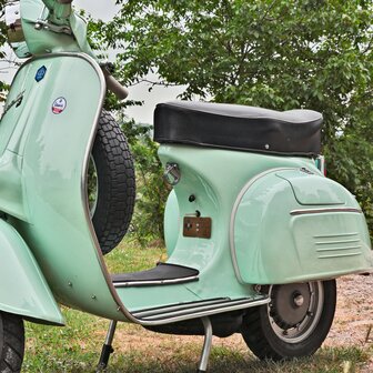 Helmhaak Vespa 50