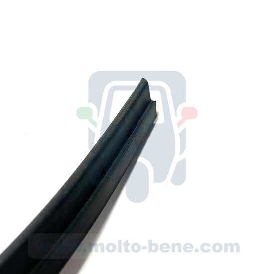 MB0226 Rubber Koplamprand Piaggio Ape TM P 703 602 214134 Rubber Headlamp Rim Gummi-Scheinwerferrand Enjoliveur de phare en cao