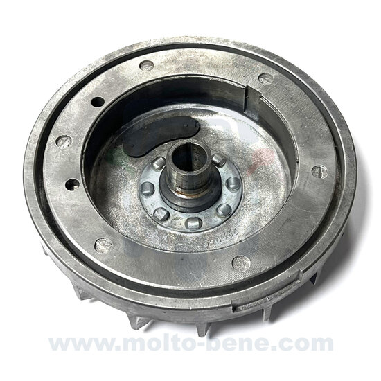 MB0284 Vliegwiel Piaggio Ape 50 TL1T TL2T TL3T P50 Flywheel Polrad Volant 990366 159522 118296