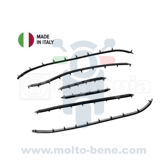 MB0345 Lijstenset Treeplank Rubber Vespa 50 90 125 Floor Runner Kit V50 Gummi Trittleistensatz Ensemble de baguettes plaque de 