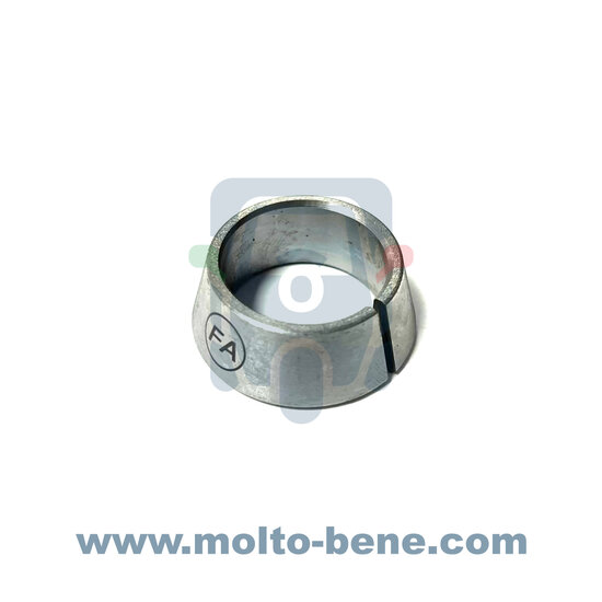 MB0773 Cone Krukas Koppelingshuis Piaggio Ape P CAR TM 224361 Crankshaft Clutch Kone Kurbelwelle Kupplungsgeh&auml;use Conique Cart