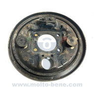 MB0246 Remankerplaat Piaggio Ape P 501 601 MP 500 550 600 127903 Brake anchor plate MPR MPM MPV MPF Bremstr&auml;gerplatte Pl