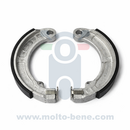 MB0334 Remschoenen Achterwiel Vespa 50 V5A1T Piaggio 90582 267770 Brake shoes Rear wheel Bremsbacken Hinterrad M&acirc;choires