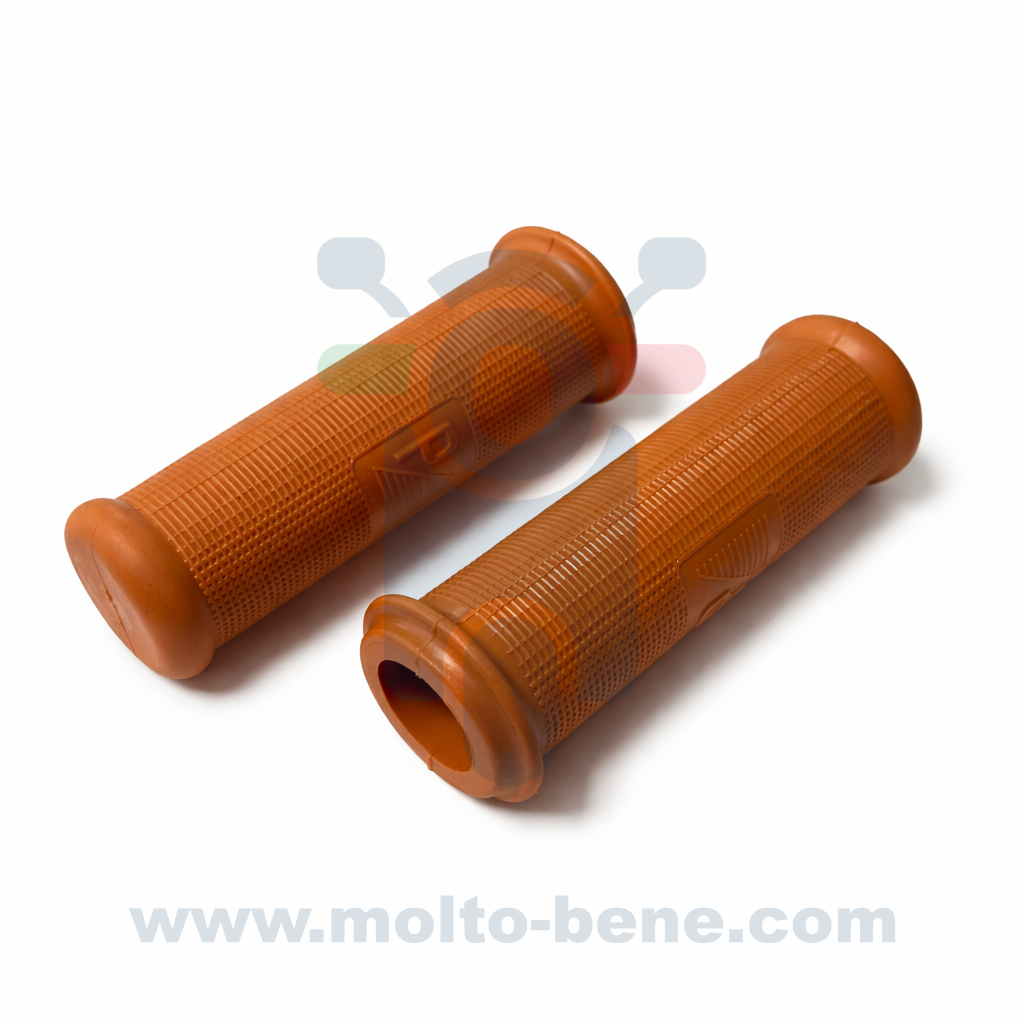 MB0368 Greep Handvatten Stuur Bruin Vespa 50 125 PK50 Grips handlebar Brown Griff Lenker Braun Grips Guidon Brun 028151 028152