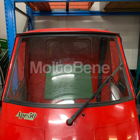 GEBRUIKT: Voorruit Piaggio Ape 50